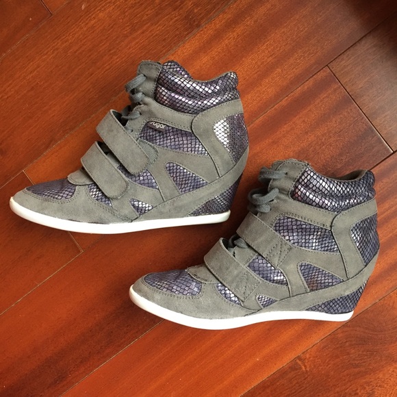 Sugar Shoes - Sugar Gray Purple/Metallic Wedge Sneakers